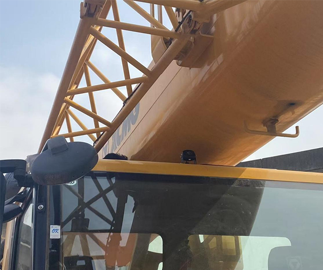 中國(guó)石化大型吊車(chē)盲區(qū)預(yù)警系統(tǒng) 中國(guó)石化大型吊車(chē)盲區(qū)預(yù)警系統(tǒng)